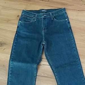Cabela's Women's Jeans. Size 4